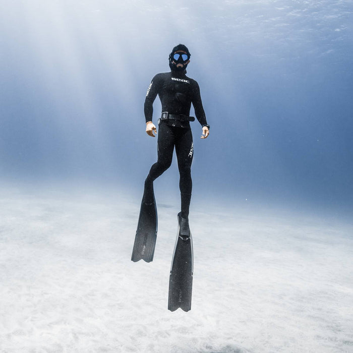 Wetsuit Black Shark Man 5mm Black M Seac 1-107-M