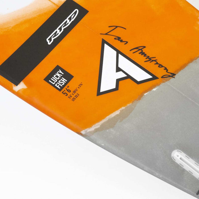 Tavola da surf Lucky Fish 6'0''x21 1-16''x2 7-8'' 40l RRD 27LKFA6