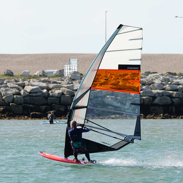 Vela de Windsurf X-Wing Y27 Tamaño 7.8 RRD 27XWG_H3_7_8
