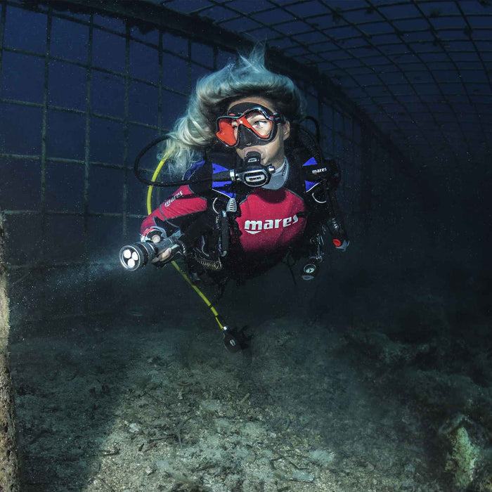 Máscara de buceo X-Vision Ultra Liquidskin Gris Claro-Negro Mares 411052CLLGKLGK