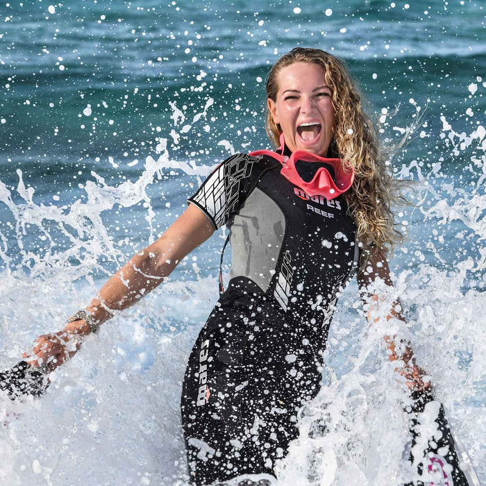 Short Wetsuit Reef Shorty Woman 2,5mm Black-Grey-White Size 5-L Mares 412385S5